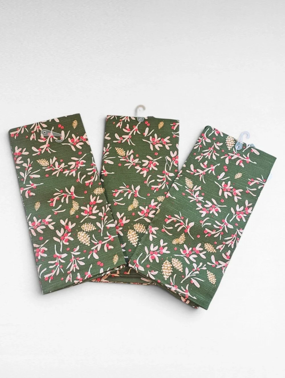 Threshold 3 Pack Cotton Kitchen Towel Green with Winter Berries